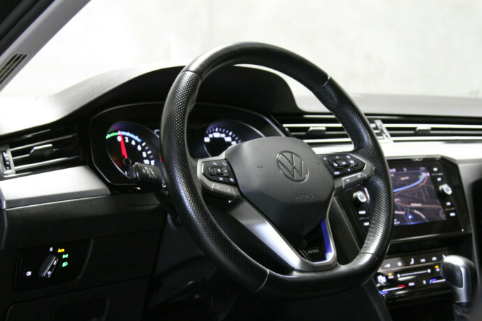 volkswagen-passat-elektrisitetbensin-2021-big-16