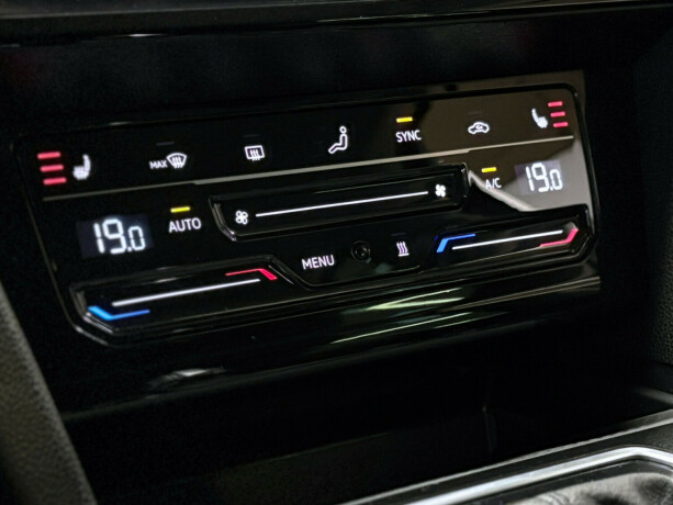 volkswagen-passat-elektrisitetbensin-2021-big-12