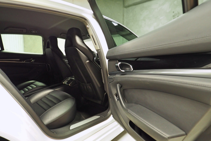 porsche-panamera-elektrisitetbensin-2014-big-3