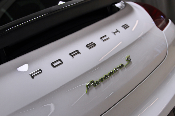 porsche-panamera-elektrisitetbensin-2014-big-33