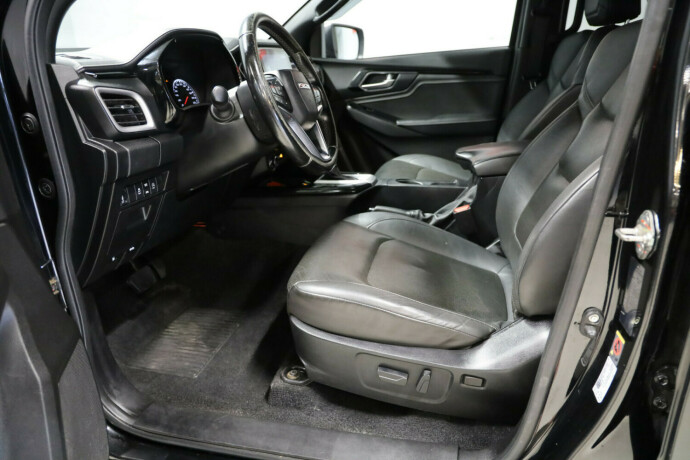 isuzu-d-max-diesel-2021-big-8