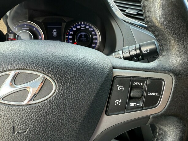hyundai-i40-diesel-2012-big-15