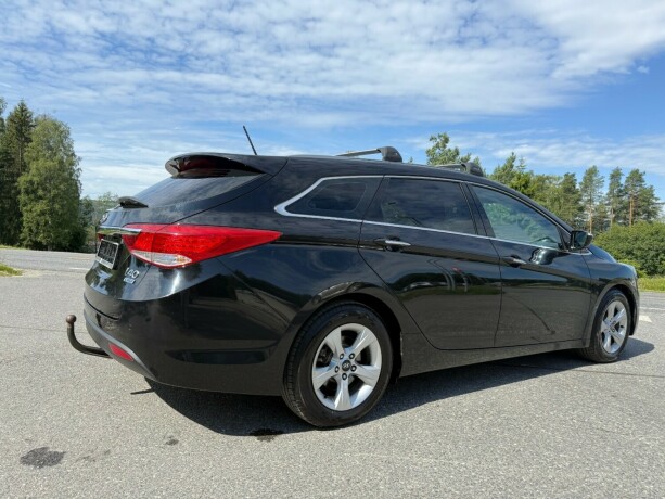 hyundai-i40-diesel-2012-big-4
