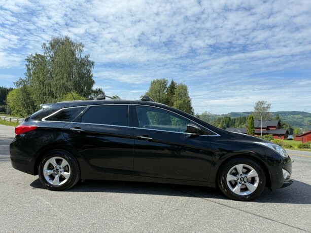 hyundai-i40-diesel-2012-big-5