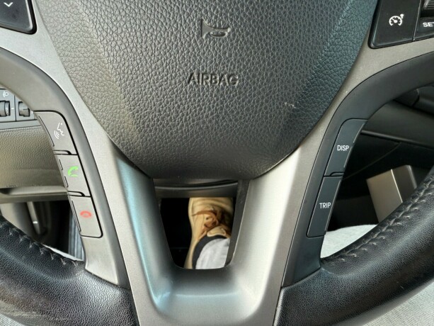 hyundai-i40-diesel-2012-big-14