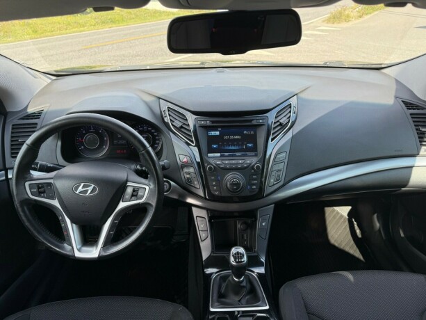 hyundai-i40-diesel-2012-big-8