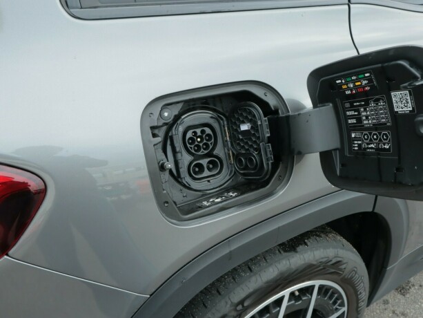 mercedes-benz-eqb-elektrisitet-2022-big-23