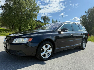 Volvo | V70 | Diesel | 2009