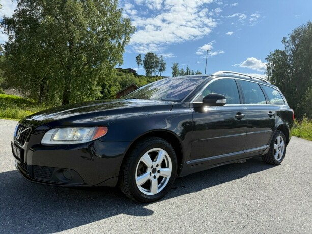 volvo-v70-diesel-2009-big-0