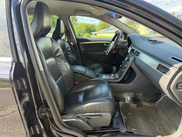 volvo-v70-diesel-2009-big-15