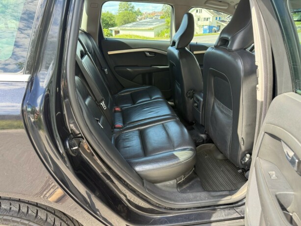 volvo-v70-diesel-2009-big-18