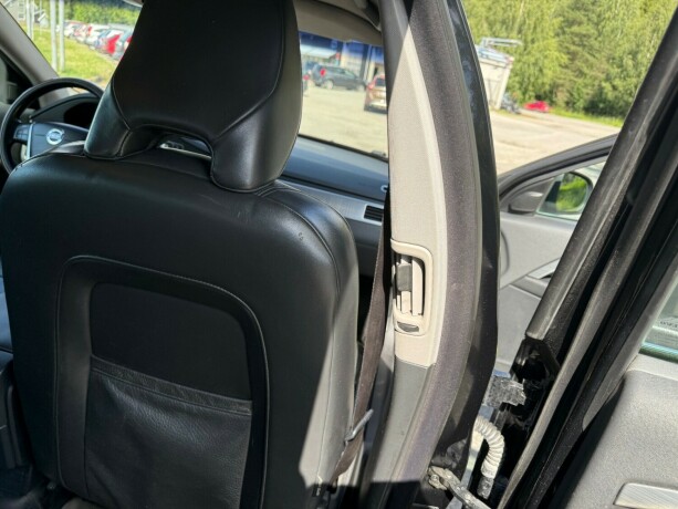 volvo-v70-diesel-2009-big-17