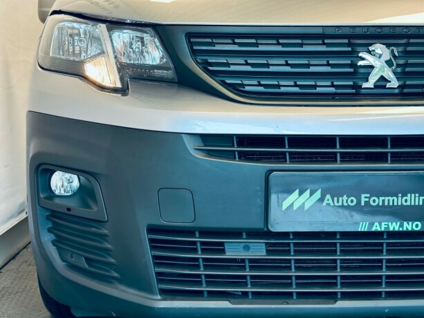peugeot-partner-diesel-2019-big-25