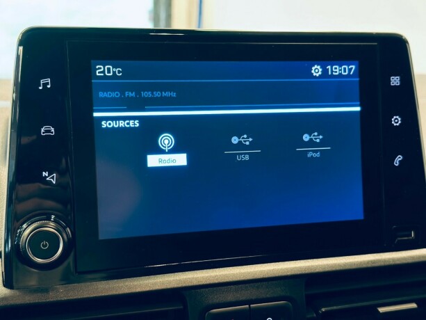 peugeot-partner-diesel-2019-big-23