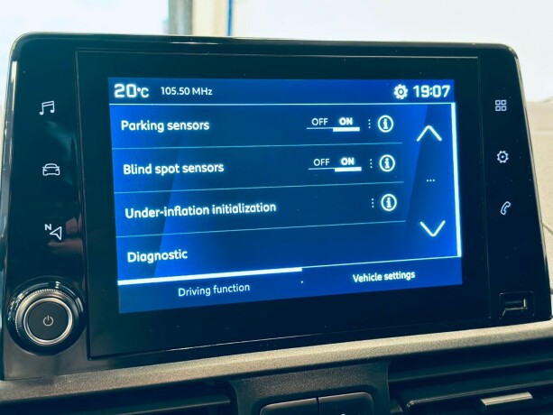 peugeot-partner-diesel-2019-big-21