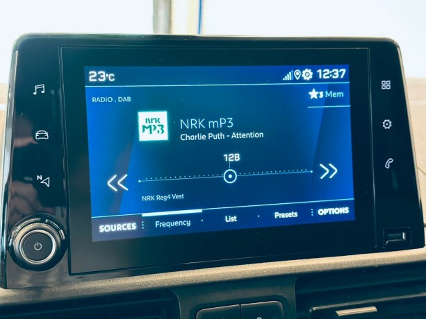 peugeot-partner-diesel-2021-big-20