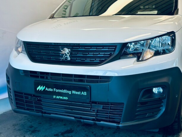 peugeot-partner-diesel-2021-big-3