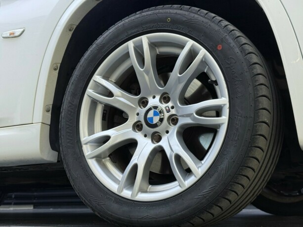 bmw-x1-diesel-2012-big-7