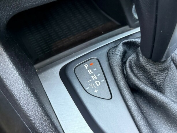 bmw-x1-diesel-2012-big-27