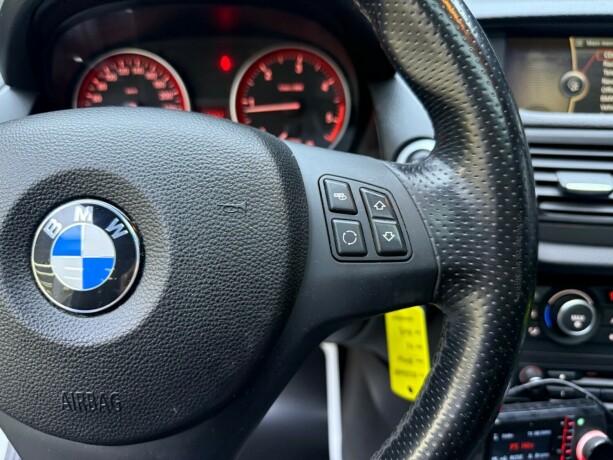 bmw-x1-diesel-2012-big-15