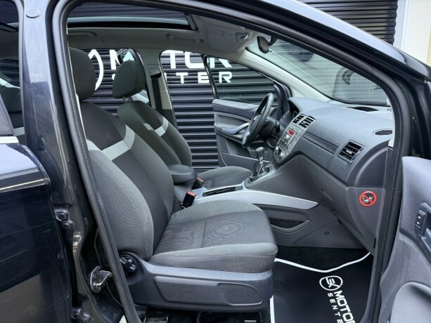 ford-kuga-diesel-2010-big-17