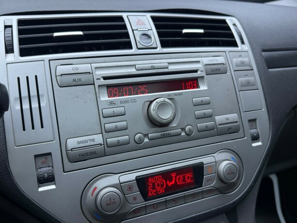 ford-kuga-diesel-2010-big-14