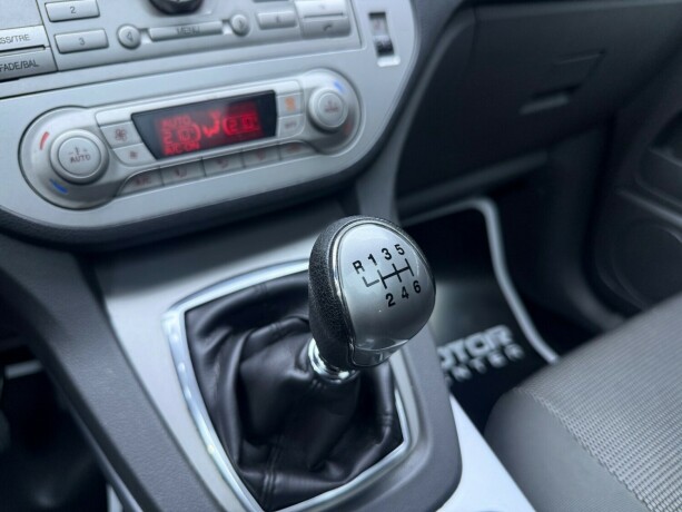 ford-kuga-diesel-2010-big-15