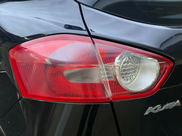 ford-kuga-diesel-2010-big-6