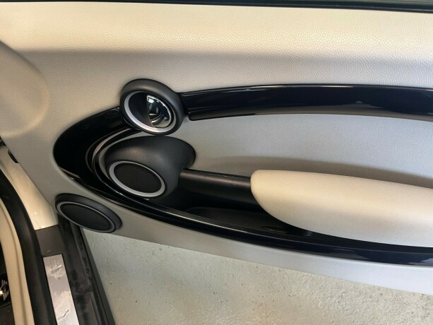 mini-cooper-diesel-2011-big-25