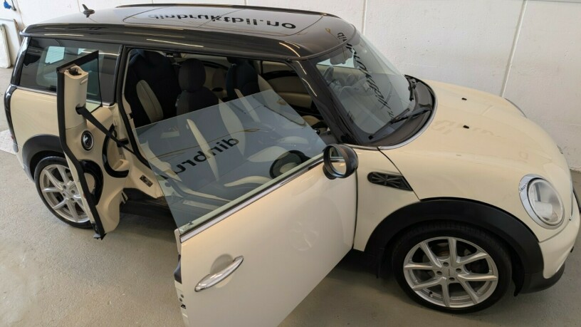 mini-cooper-diesel-2011-big-20
