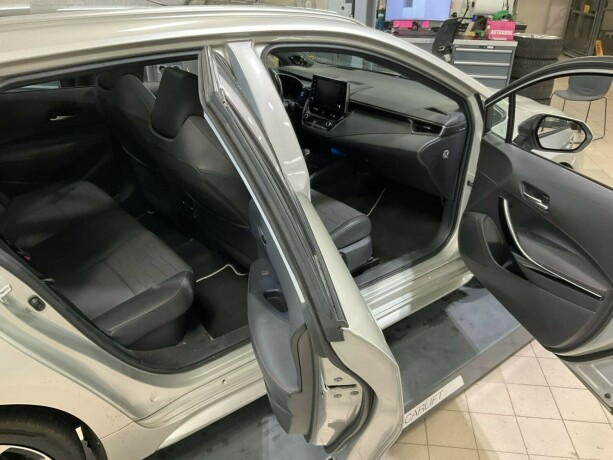 toyota-corolla-elektrisitetbensin-2019-big-17