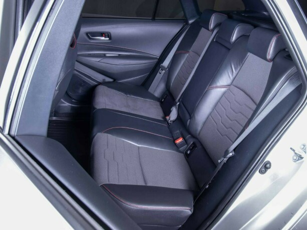 toyota-corolla-elektrisitetbensin-2019-big-40
