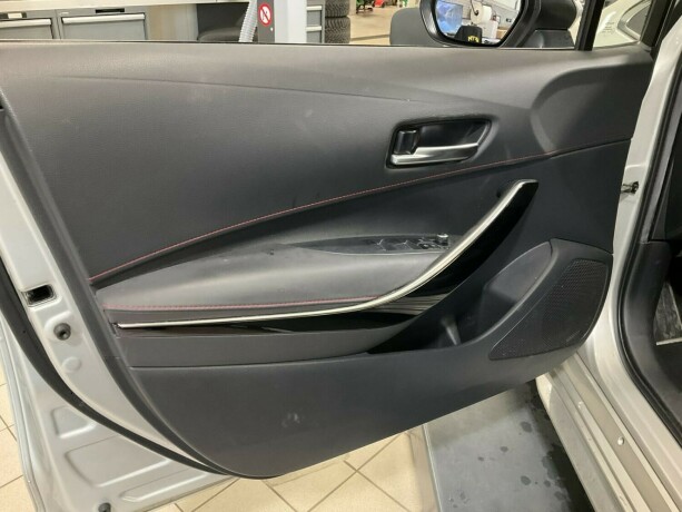 toyota-corolla-elektrisitetbensin-2019-big-8