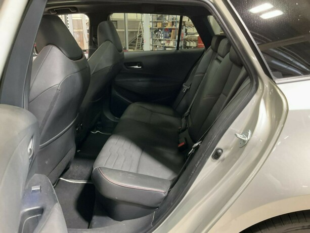 toyota-corolla-elektrisitetbensin-2019-big-16