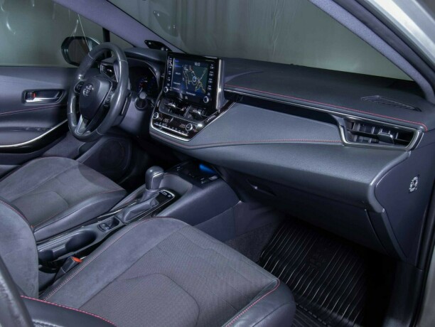 toyota-corolla-elektrisitetbensin-2019-big-23