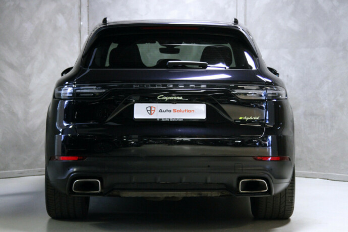 porsche-cayenne-elektrisitetbensin-2019-big-41