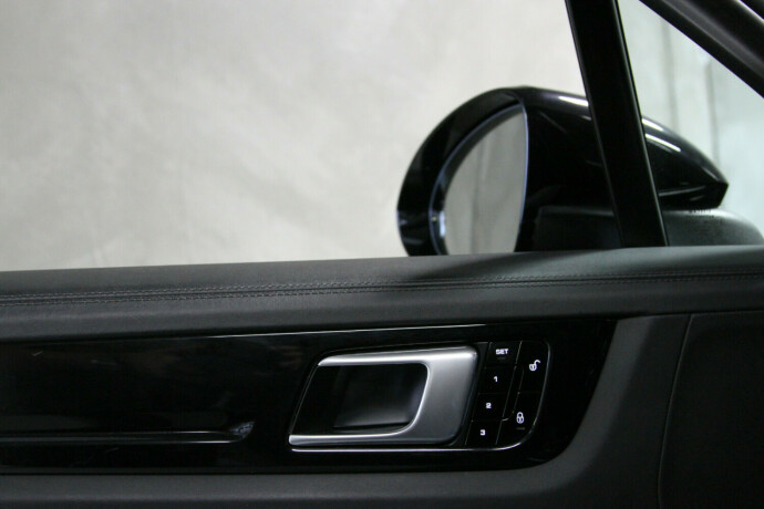 porsche-cayenne-elektrisitetbensin-2019-big-32