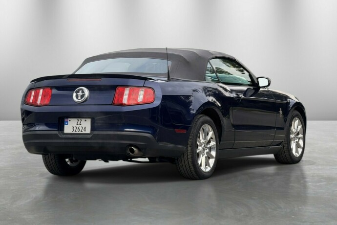 ford-mustang-bensin-2010-big-5