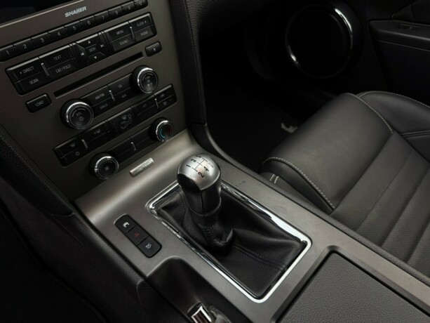 ford-mustang-bensin-2010-big-13