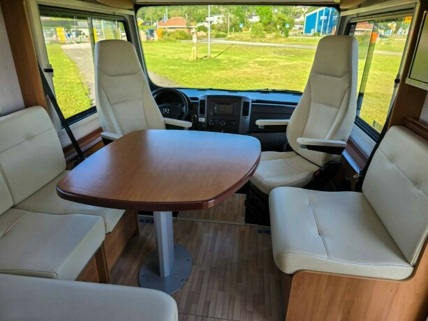 concorde-credo-i735h-diesel-2009-big-25