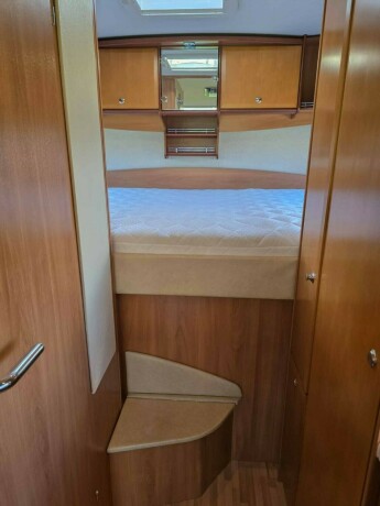 concorde-credo-i735h-diesel-2009-big-60