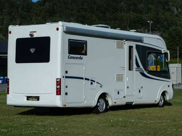 concorde-credo-i735h-diesel-2009-big-3