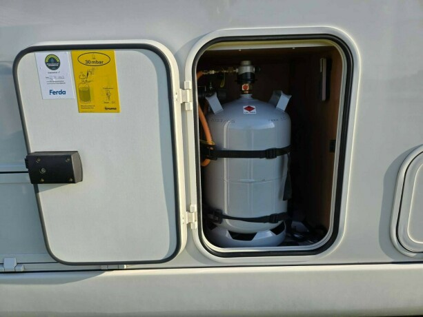 concorde-credo-i735h-diesel-2009-big-98