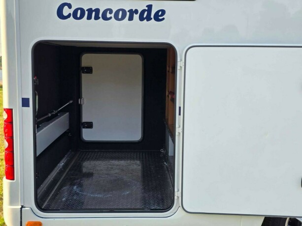 concorde-credo-i735h-diesel-2009-big-87