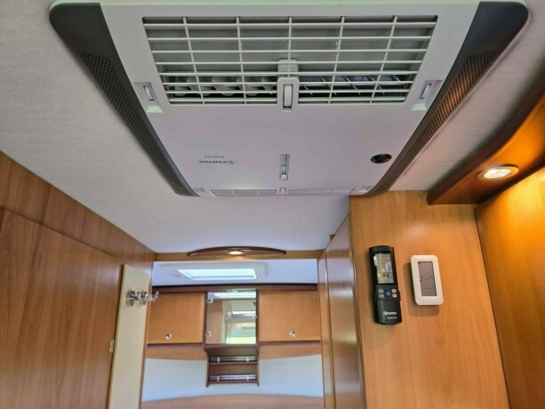 concorde-credo-i735h-diesel-2009-big-59