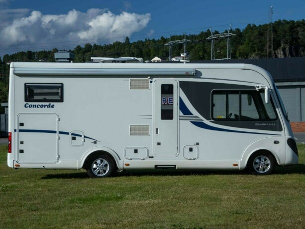 concorde-credo-i735h-diesel-2009-big-4