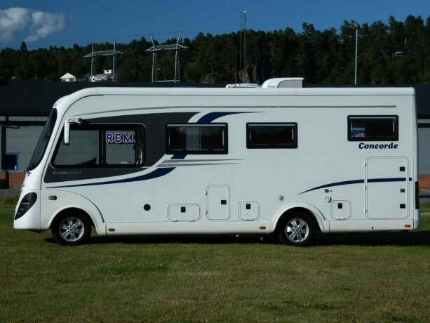 concorde-credo-i735h-diesel-2009-big-5