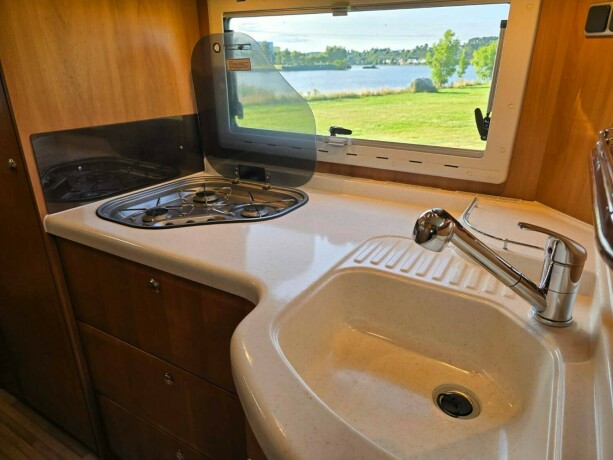 concorde-credo-i735h-diesel-2009-big-47