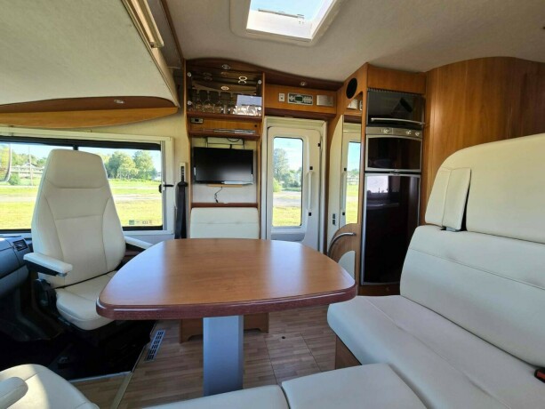concorde-credo-i735h-diesel-2009-big-34