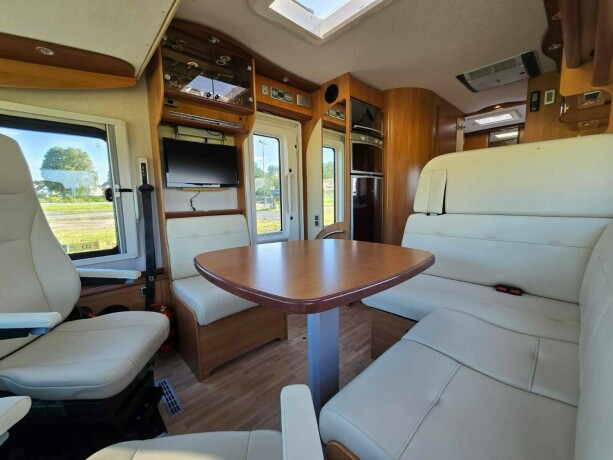 concorde-credo-i735h-diesel-2009-big-32